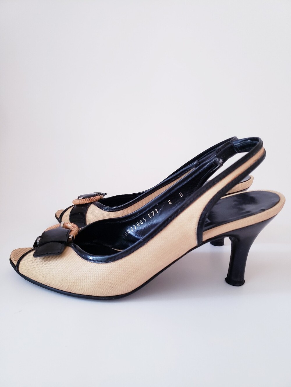 Vintage Salvatore Ferragamo light Tan And Black Slingback Peep-toe Heels - Picture 2 of 16